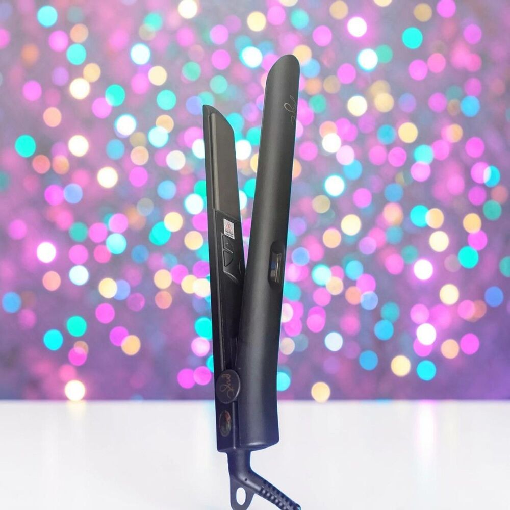 PYT HAIR Ion Fusion 2.0 Pro Digital Ceramic Styler in Onyx RV $300 New in Box